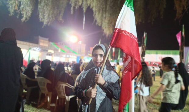 نسل دهه نودی در صحنه؛ همراهی با نیروهای نظامی و تأکید بر بیعت